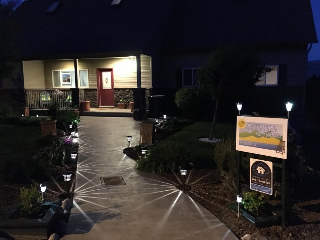 A Day'S Dream B&B Peachland Exterior foto